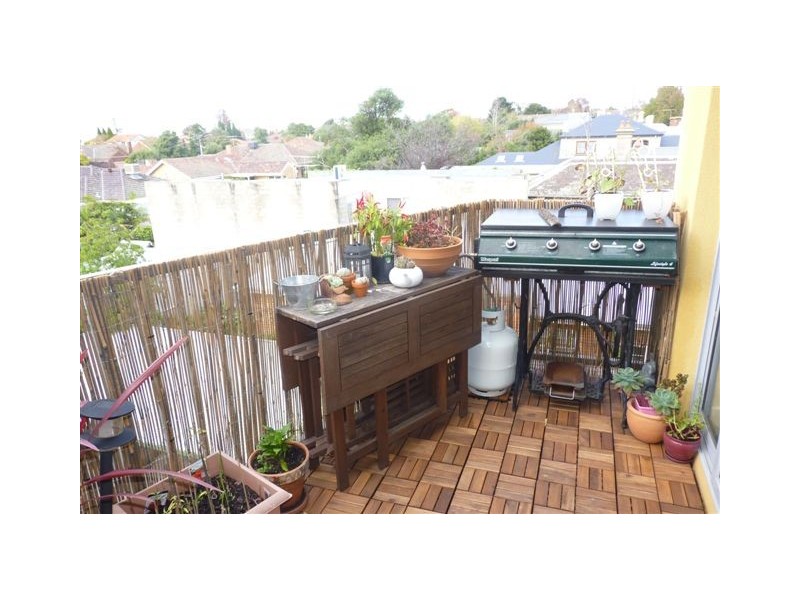 21/42-50 Napier Crescent, Essendon VIC 3040