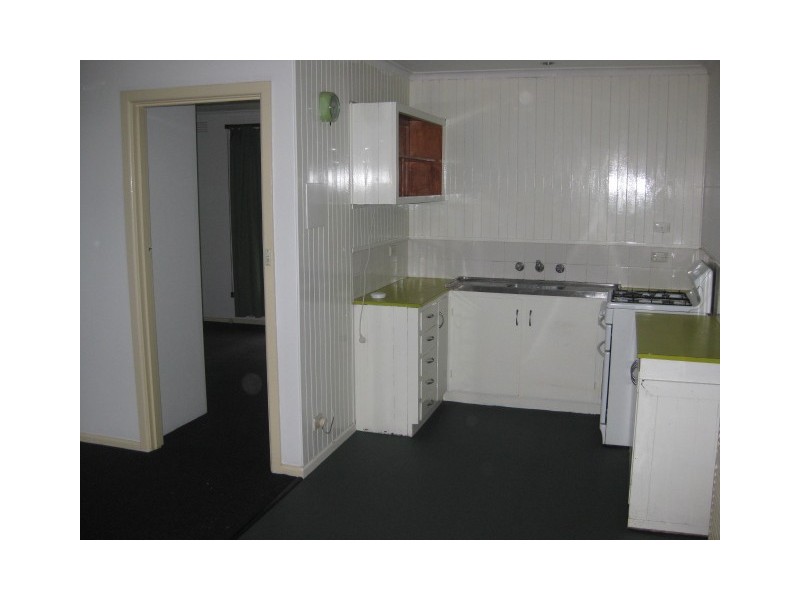 9/10 Separation Street, Fairfield VIC 3078