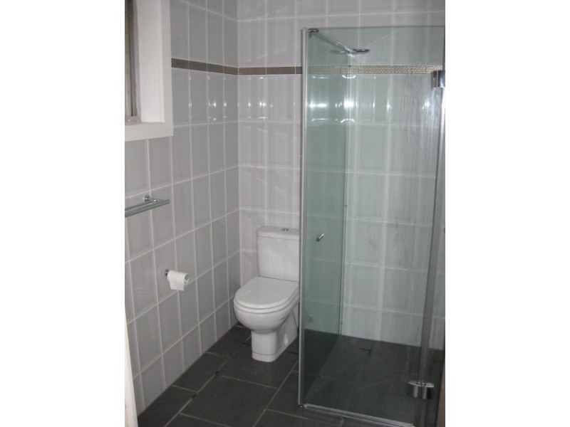 9/10 Separation Street, Fairfield VIC 3078