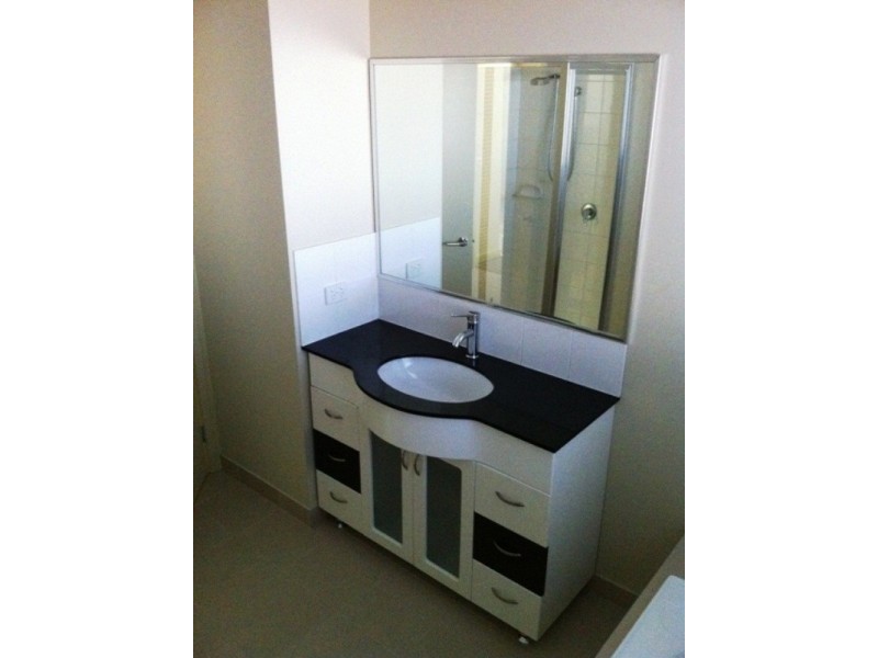 2/40 Maude Avenue, Glenroy VIC 3046