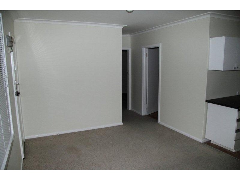 2/22 Windsor Avenue, Strathmore VIC 3041