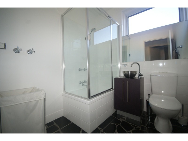 4/175 Gladstone Avenue, Northcote VIC 3070