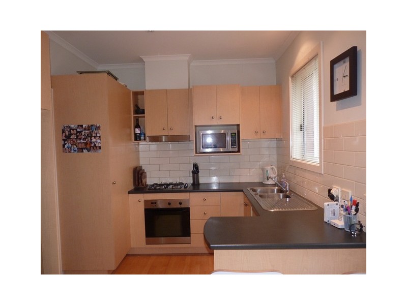 15 Seggan Circle, Gowanbrae VIC 3043