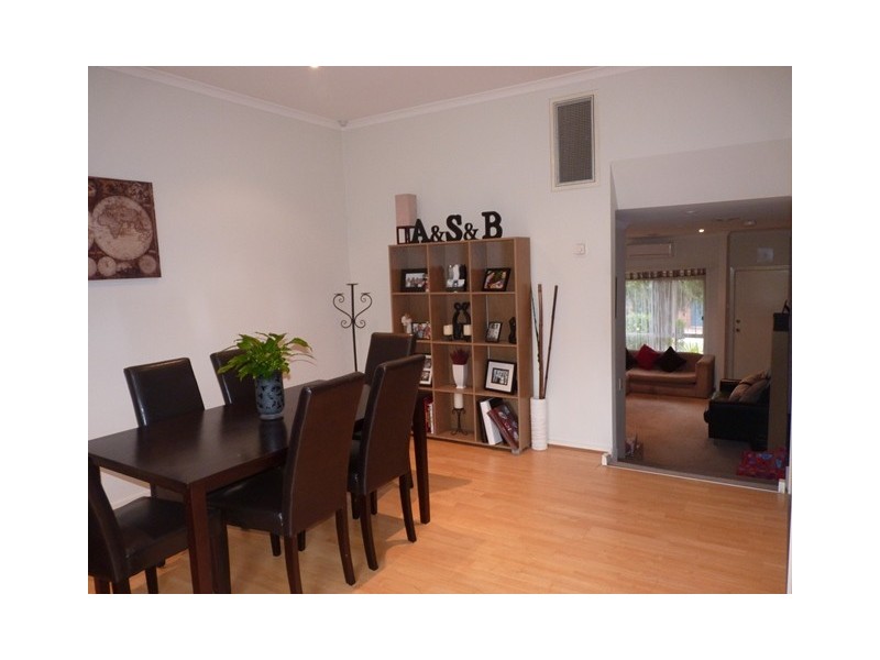 15 Seggan Circle, Gowanbrae VIC 3043