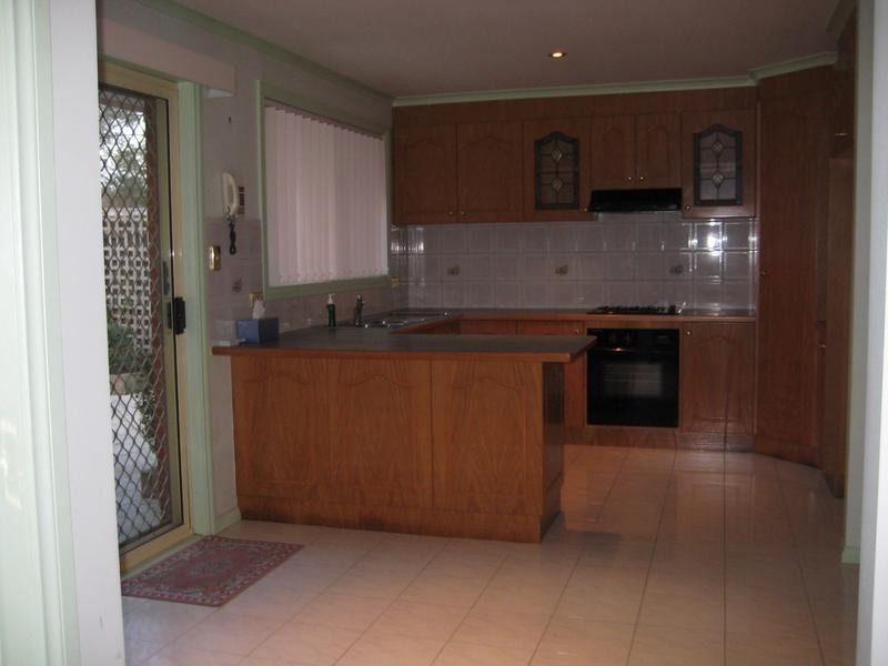 2/154 Hilton Street, Glenroy VIC 3046