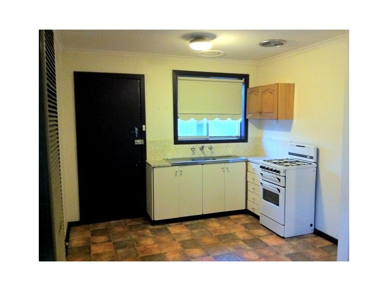 1/12 Clarendon Parade, West Footscray VIC 3012