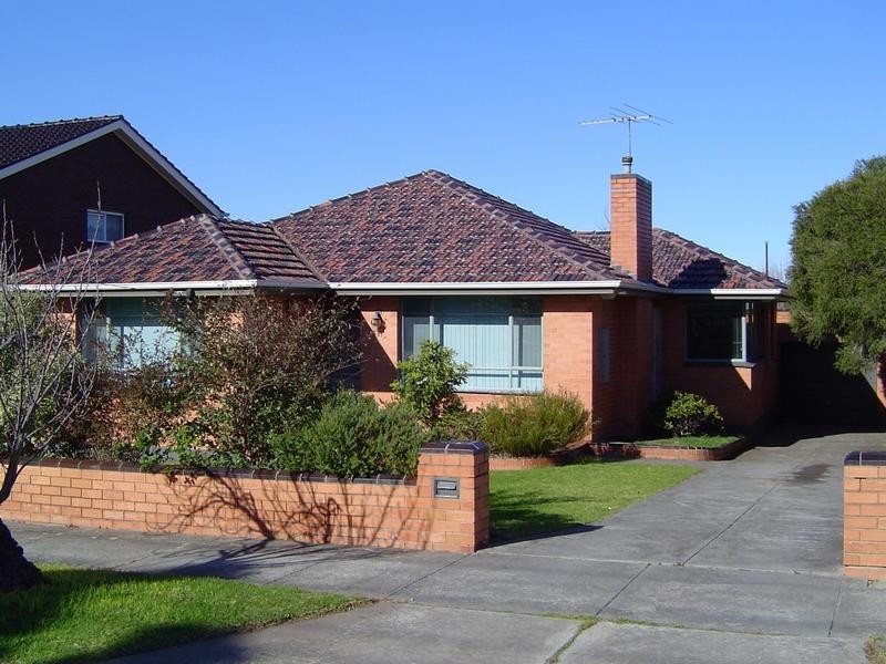 39 Williamson Avenue, Strathmore VIC 3041