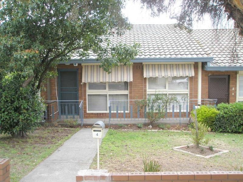 4/14 Moushall Avenue, Niddrie VIC 3042