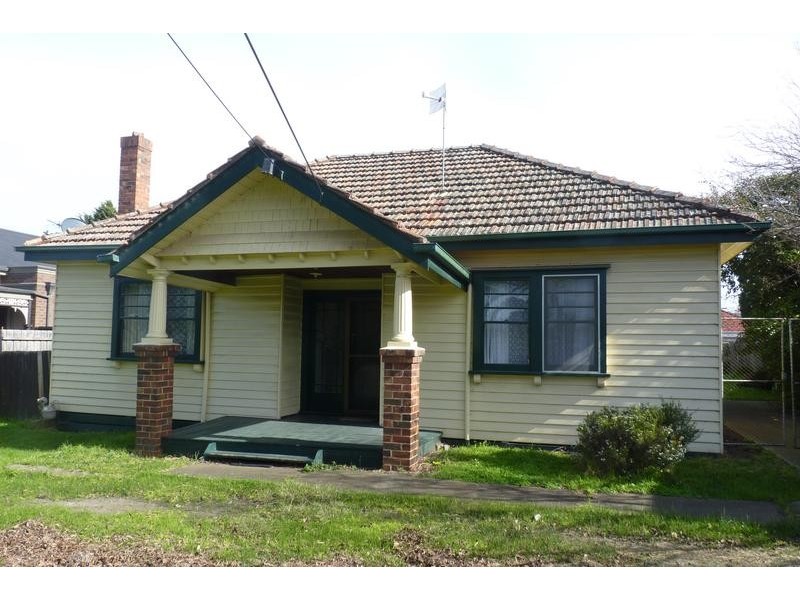 119 Roberts Street, Essendon VIC 3040