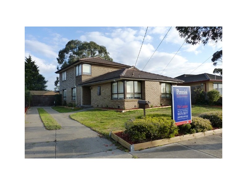 24 Burnleigh Drive, Gladstone Park VIC 3043