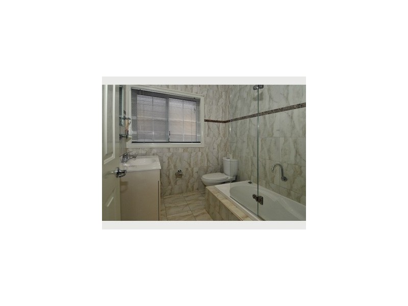 26 Cosmos Street, Glenroy VIC 3046