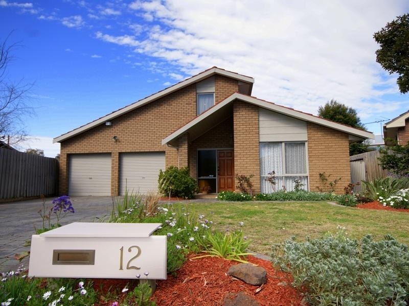 Taylors Lakes VIC 3038