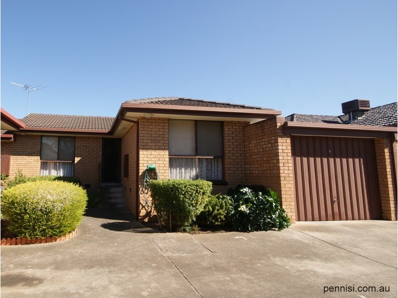 2/17 Kennedy Street, Glenroy VIC 3046