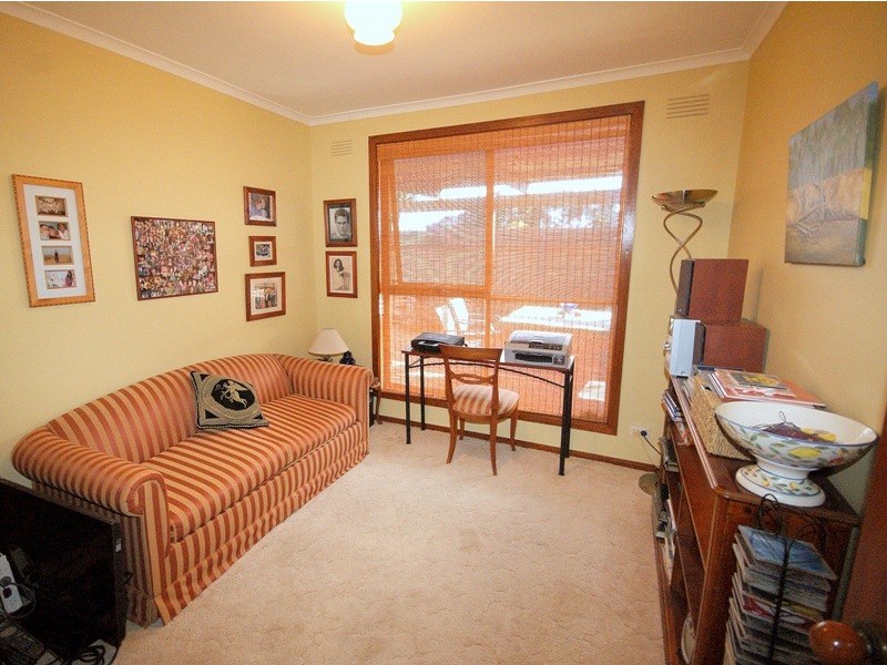 Taylors Lakes VIC 3038