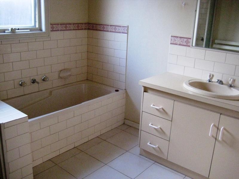 3/22 Royal Avenue, Essendon North VIC 3041