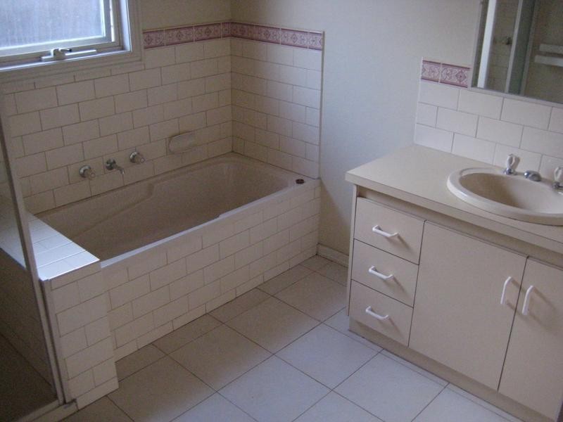 3/22 Royal Avenue, Essendon North VIC 3041