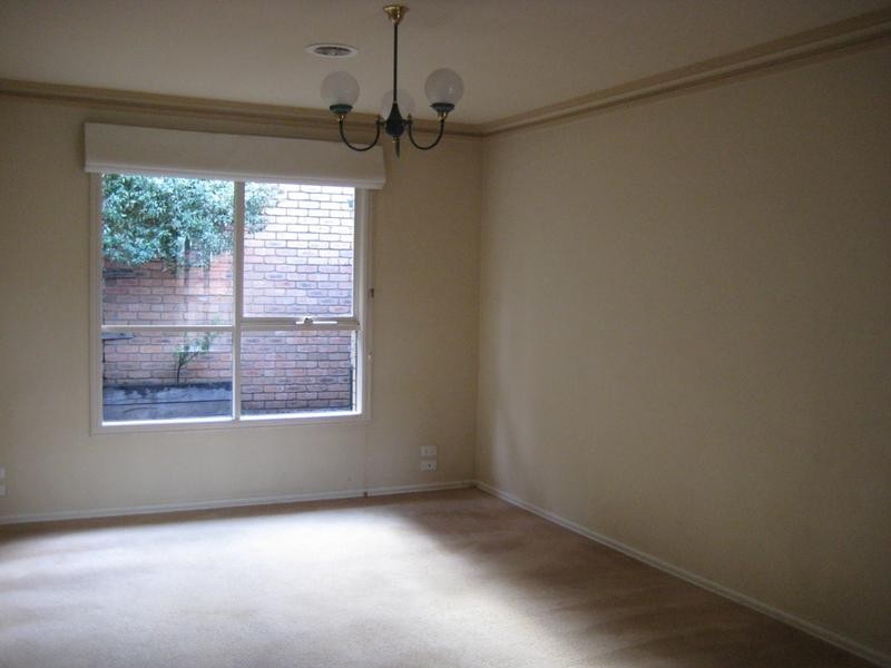 3/22 Royal Avenue, Essendon North VIC 3041