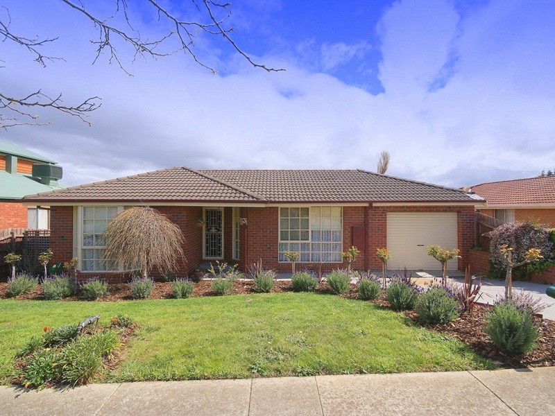 3 Windarra Court, Sunbury VIC 3429