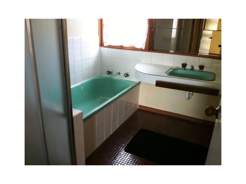 113 Sterling Drive, Keilor East VIC 3033