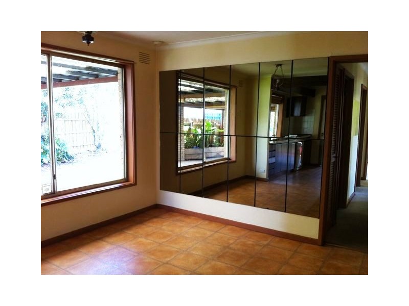 113 Sterling Drive, Keilor East VIC 3033