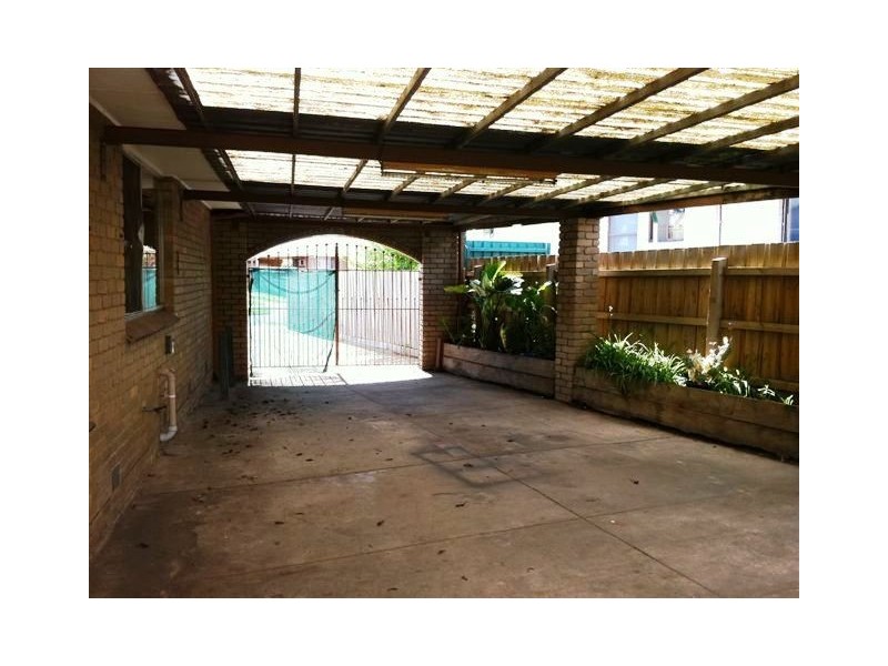 113 Sterling Drive, Keilor East VIC 3033