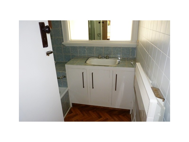 19 Gilbertson Street,, Essendon VIC 3040