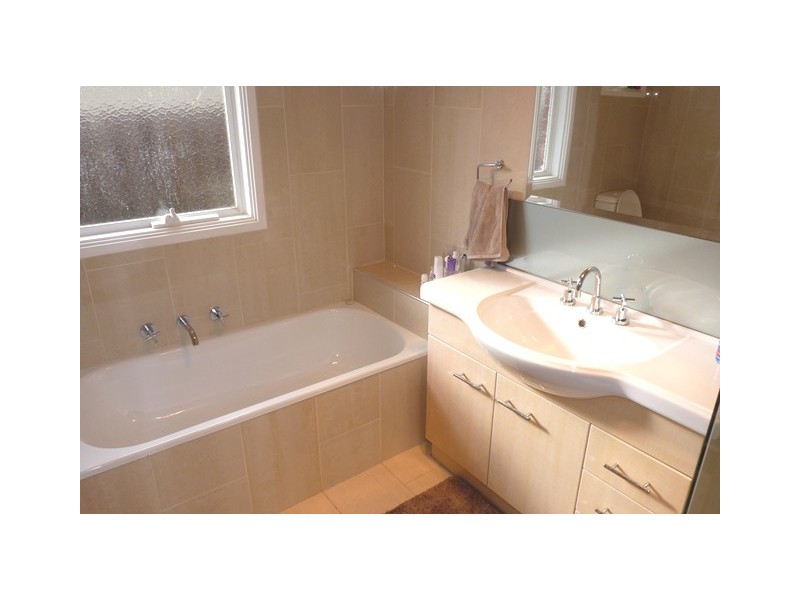 34 Proctor Crescent, Keilor Downs VIC 3038