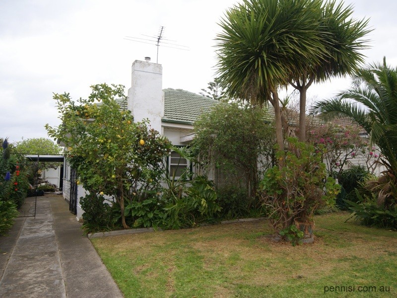 21 Gilbertson Street, Essendon VIC 3040