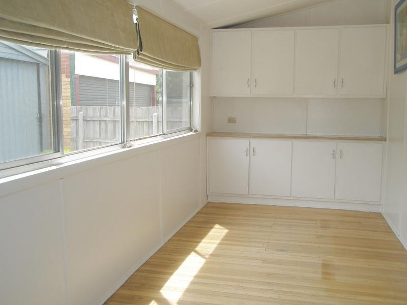 4 Karadoc Avenue, Pascoe Vale VIC 3044