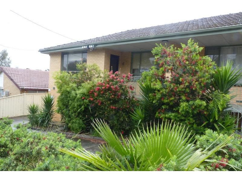 1/52 Rosehill Road, Niddrie VIC 3042