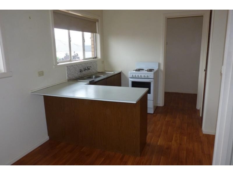 1/52 Rosehill Road, Niddrie VIC 3042