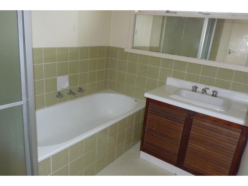 1/52 Rosehill Road, Niddrie VIC 3042