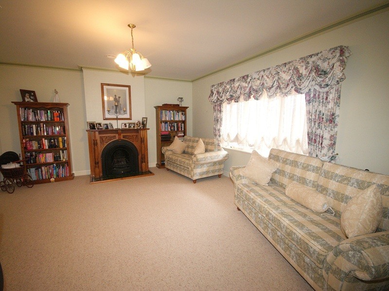 20 Royal Crescent, Hillside VIC 3037