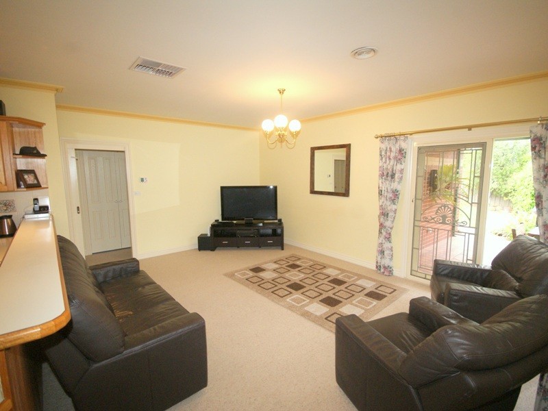 20 Royal Crescent, Hillside VIC 3037