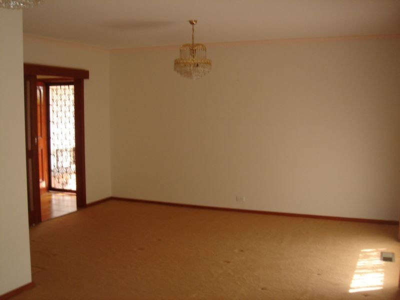 1 Carolyn Court, Keilor Park VIC 3042