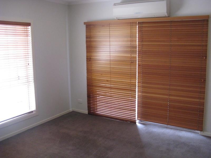 9/2 Newmarket Way, Flemington VIC 3031