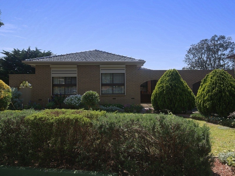 12 Durban Court, Keilor Downs VIC 3038