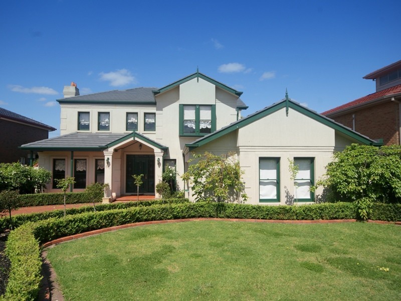65 Burrowye Crescent, Keilor VIC 3036