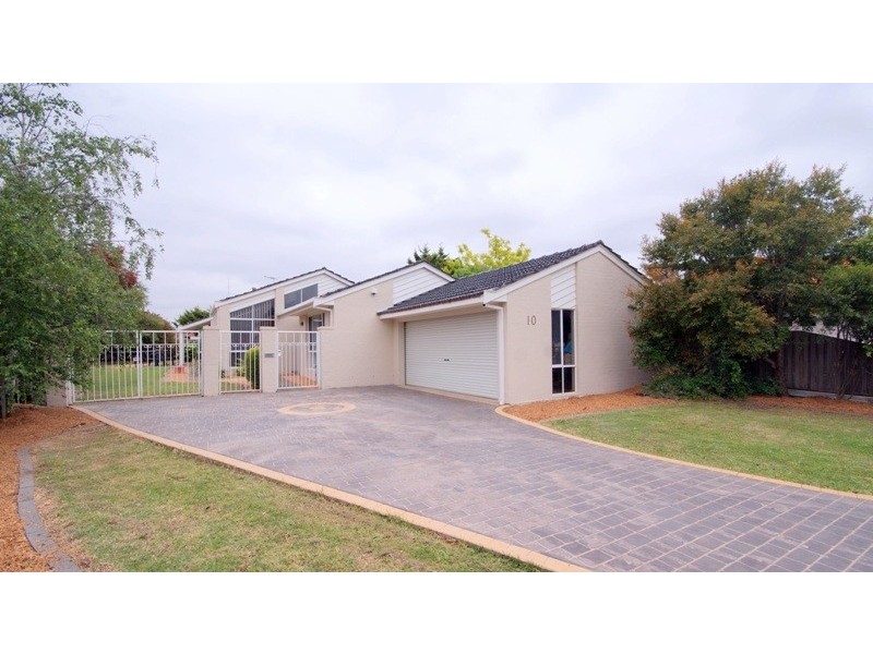 10 Attley Court, Keilor Downs VIC 3038
