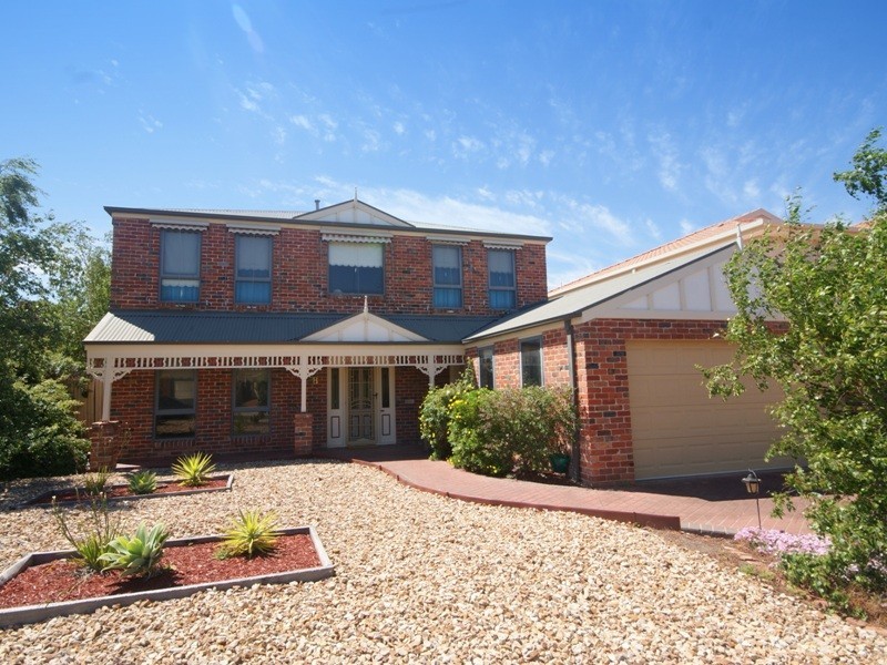 8 Maclachlan Court, Greenvale VIC 3059