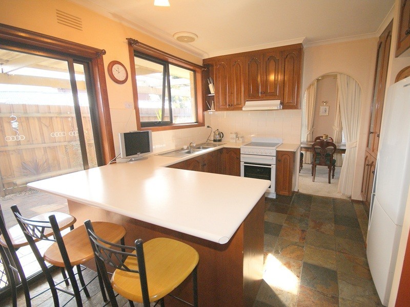 7 Koroit Place, Taylors Lakes VIC 3038