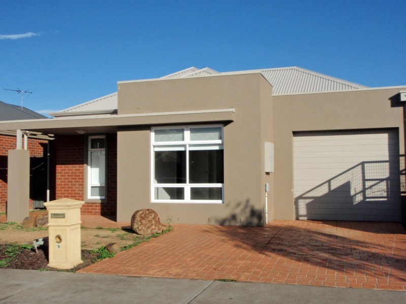 9 Westgarth Road, Mernda VIC 3754