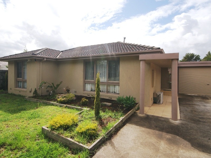 8 Medina Road, Keilor Downs VIC 3038