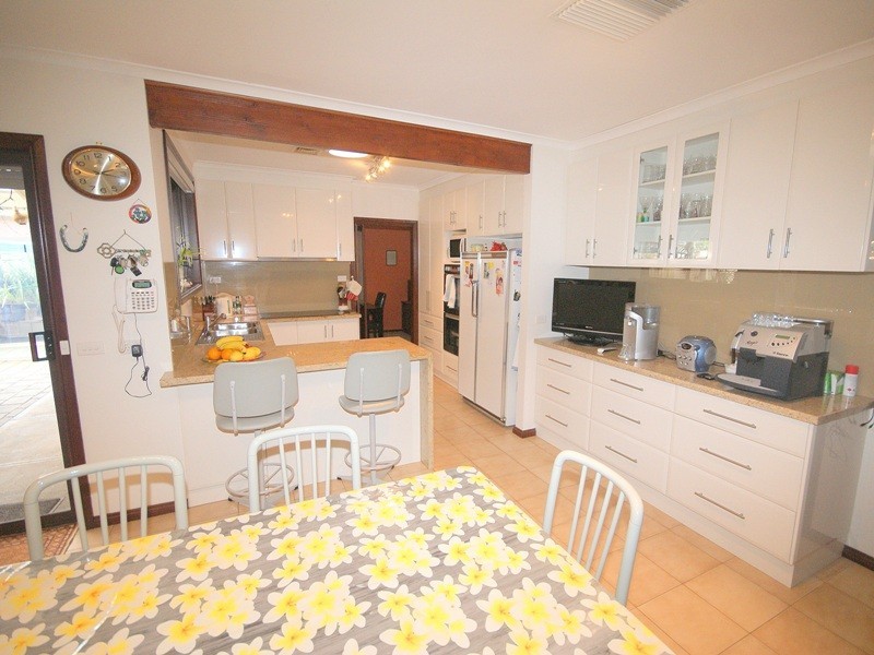 19 Tintaldra Drive, Keilor VIC 3036