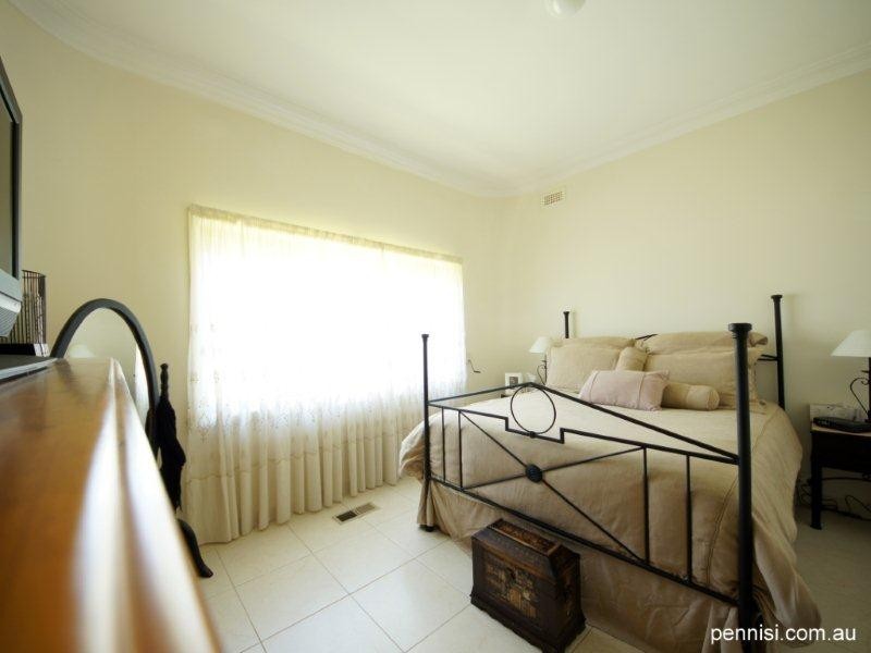 2 Shedden Street, Pascoe Vale VIC 3044