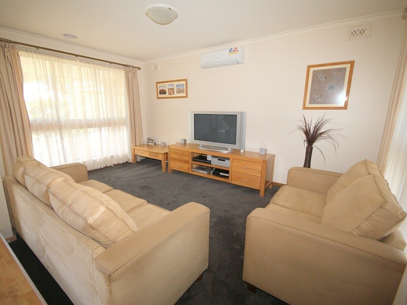 3 Belair Court, Taylors Lakes VIC 3038