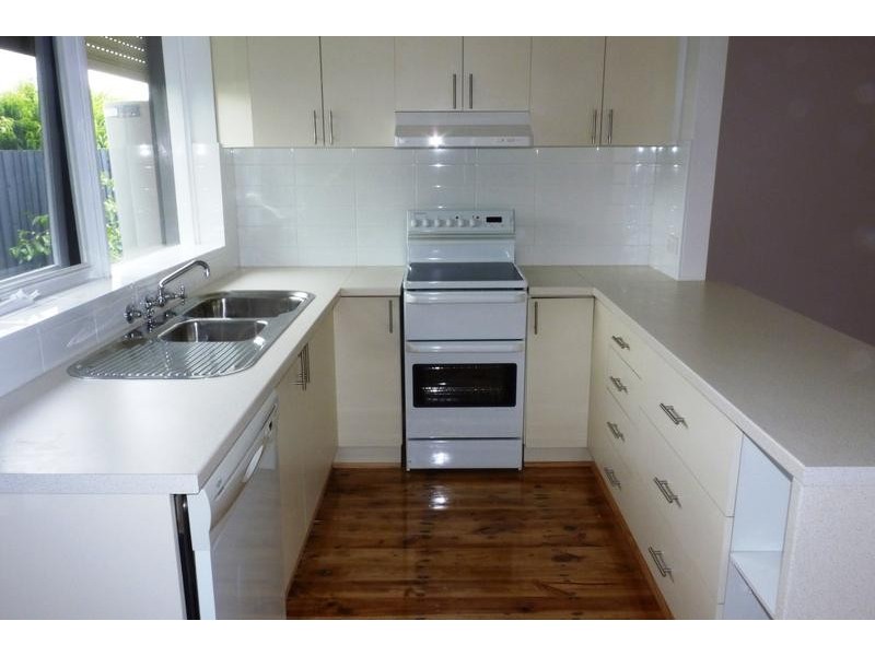 4/6 Etzel Street, Airport West VIC 3042