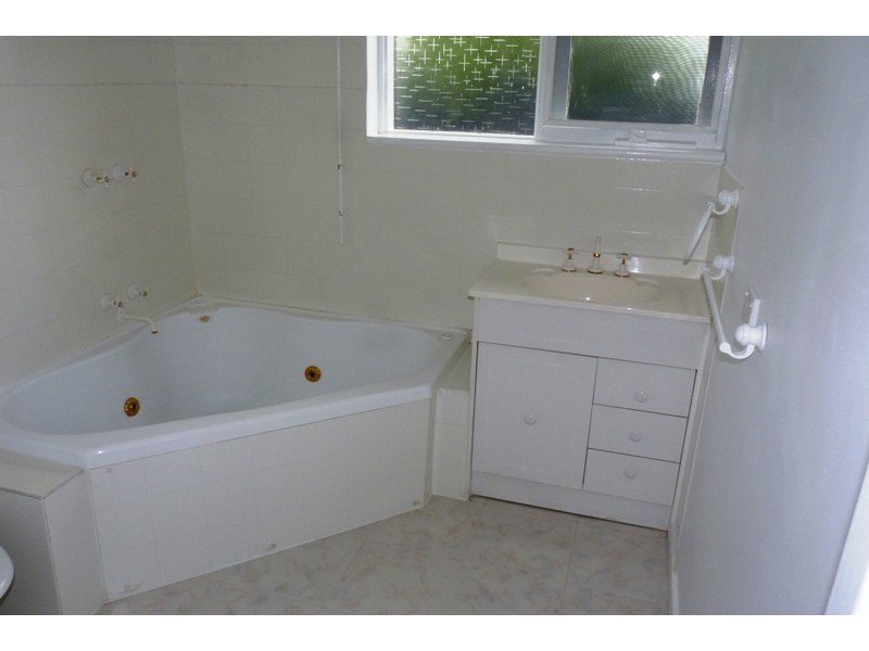 4/6 Etzel Street, Airport West VIC 3042