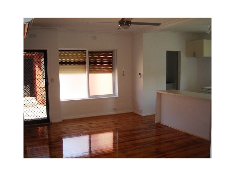 4/6 Etzel Street, Airport West VIC 3042