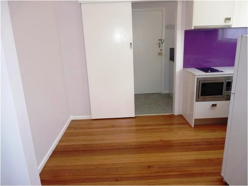 2/4 Combermere Street, Essendon VIC 3040